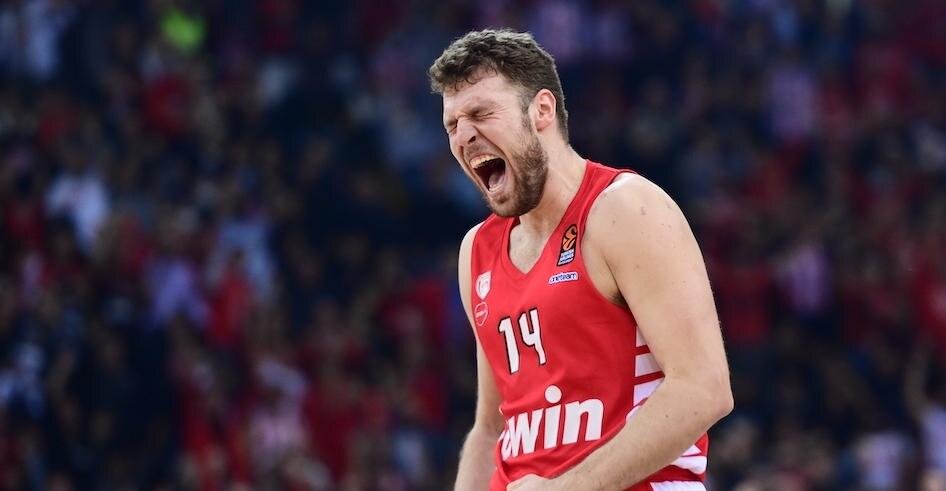 Sasha Vezenkov (Olympiacos) 