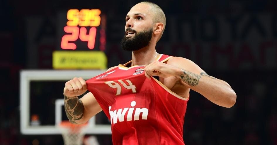 Evan Fournier (Olimpiakos) 