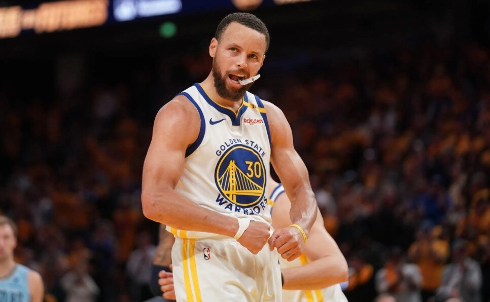 Stephen Curry | Guard | Golden State Warriors