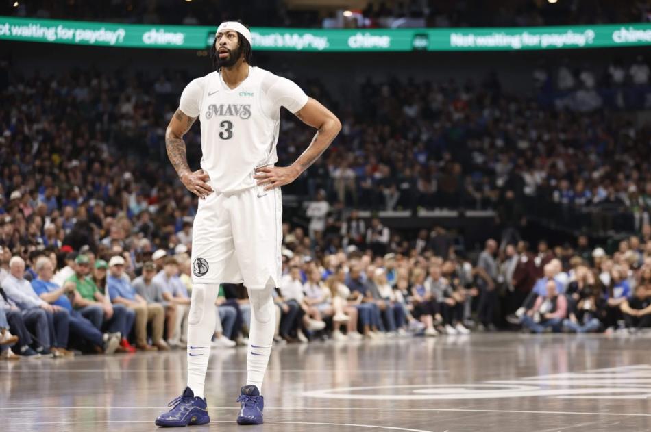 Anthony Davis | Forvet/Pivot | Dallas Mavericks