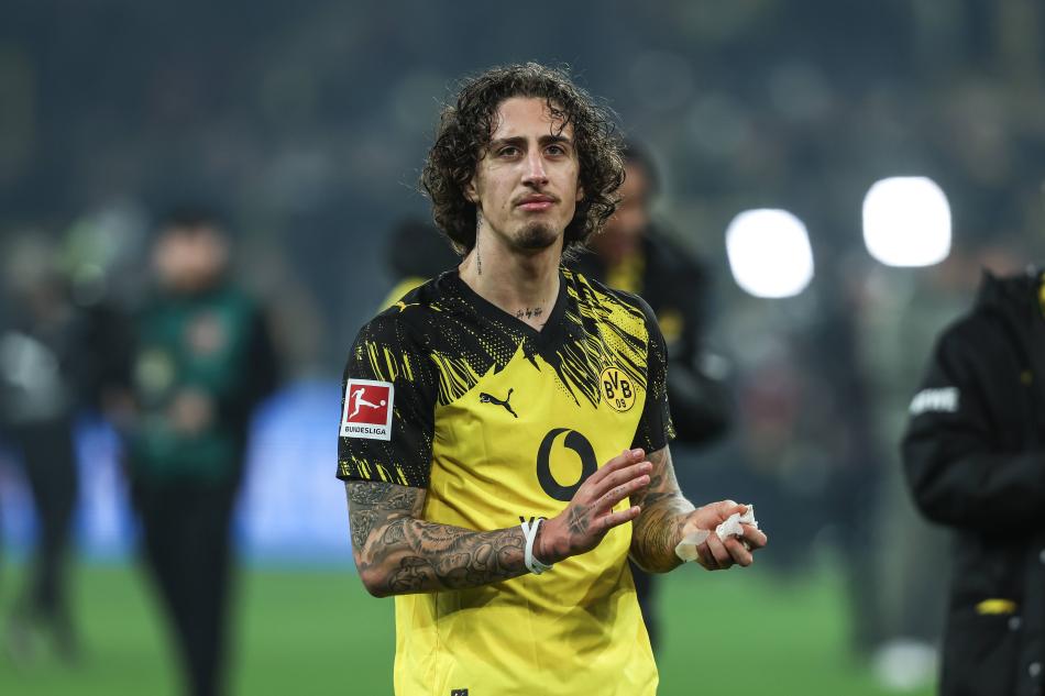 ADAYLARDAN B�R� O