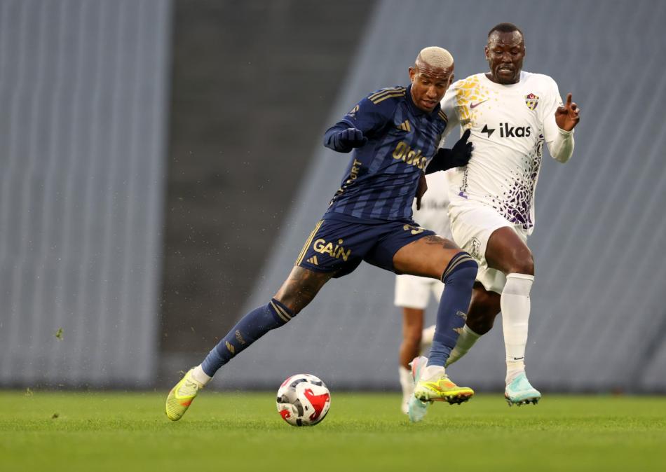 FENERBAH�E'DEN G�R��ME