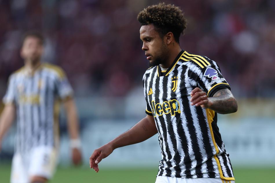 İTALYA'DAN 2 ADAY DAHA VAR
Öte yandan 8 numaralı pozisyon için hem hücum hem de savunma yönü kuvvetli bir yıldız talep eden Domenico Tedesco, yönetime iki futbolcunun daha ismini verdi: Weston McKennie ve Youssouf Fofana.