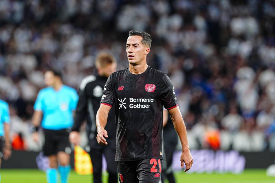 YEN� KUL�P ARIYOR