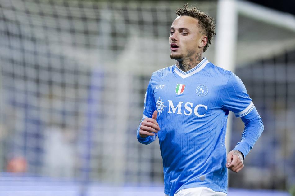 NAPOLI'NIN TAVRI BEL�RLEY�C�