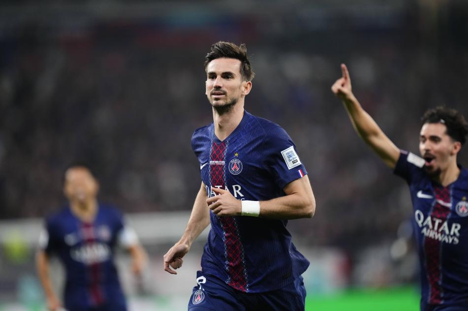 KUPALARA DAMGA VURDU