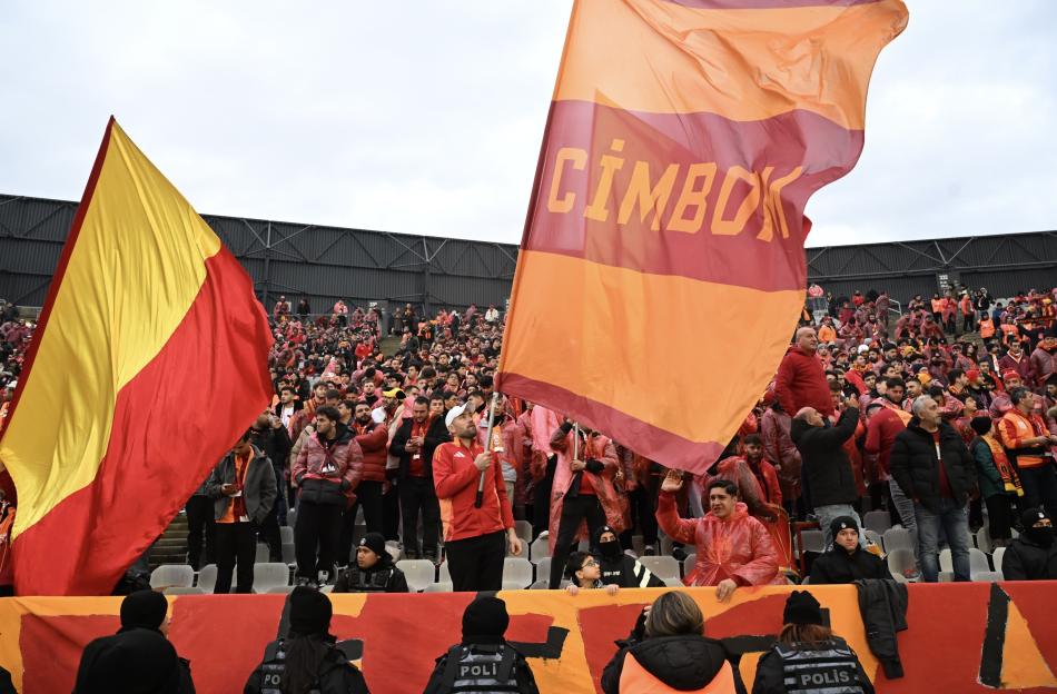 G.SARAY'DA YA�ANANLAR