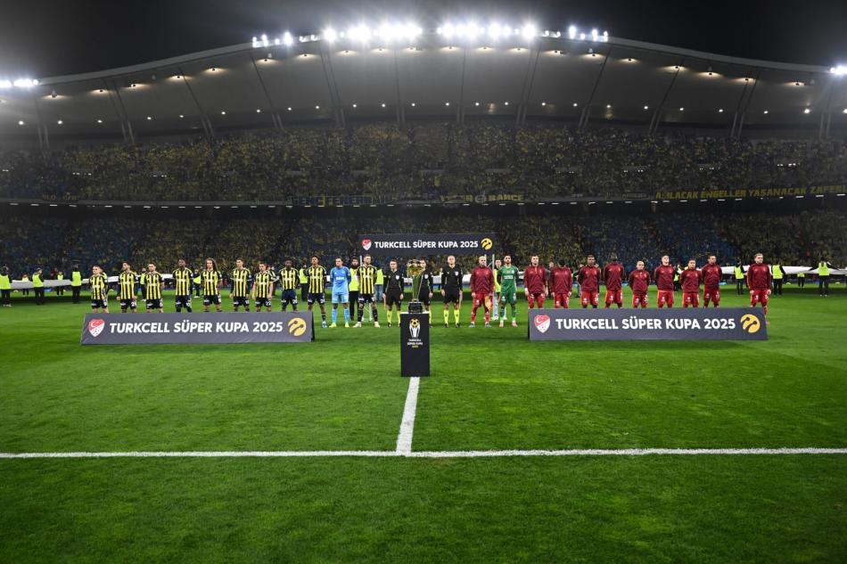 S�PER KUPA'DAN �ZEL KARELER