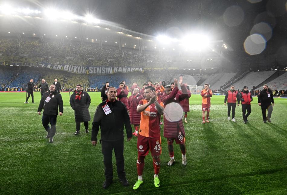 GE�EN SEZON DA YA�ADI