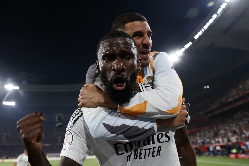 GALATASARAY'DA B�R NUMARA