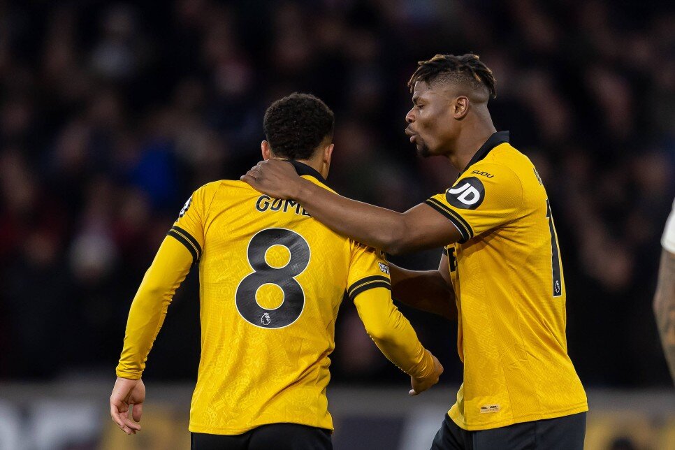 WOLVERHAMPTON'IN PLANI