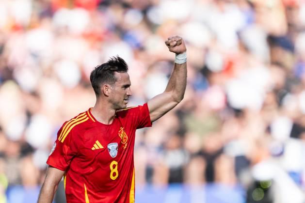 RUIZ YEN� KONTRAT BEKL�YOR