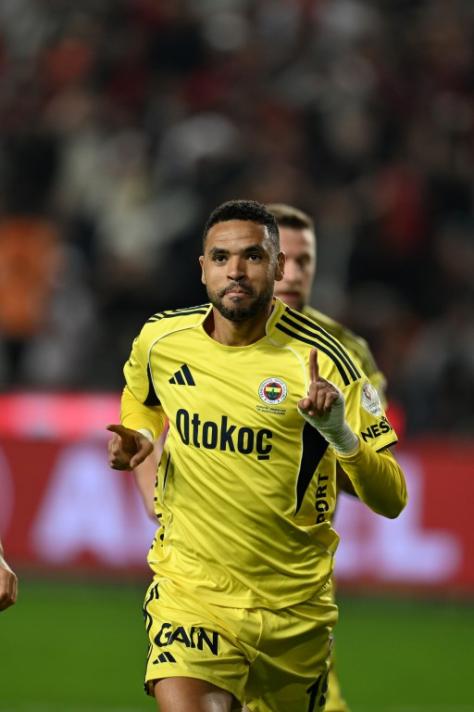 EN-NESYRI DE SICAK BAKIYOR