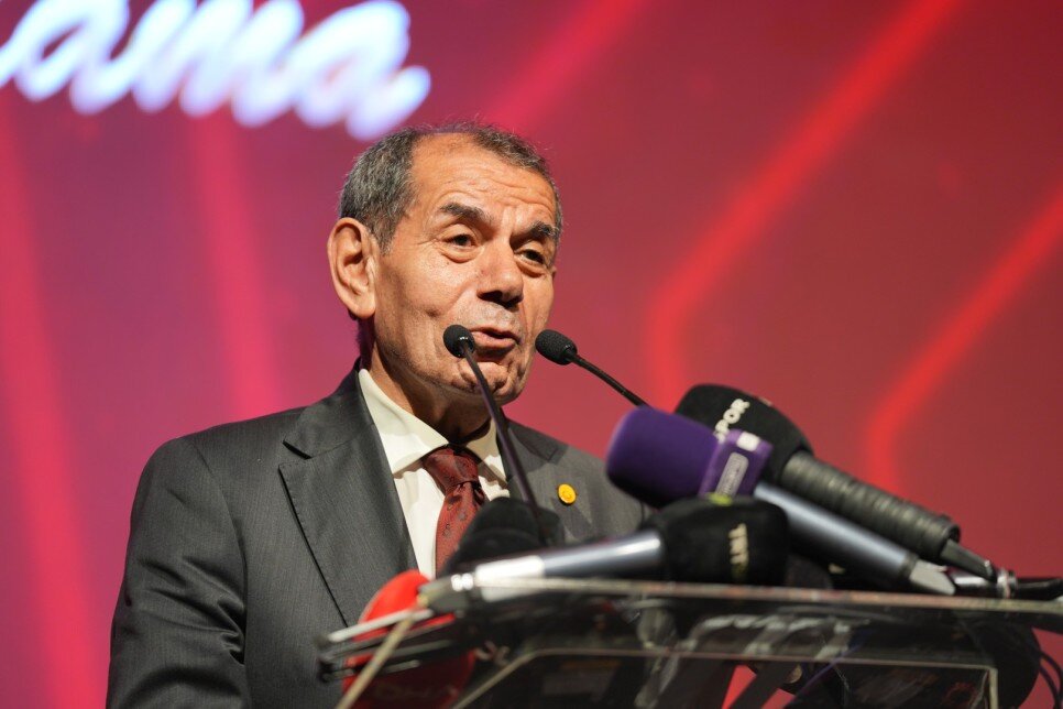 SAHNE ARKASINDA HAZIRLIKLAR