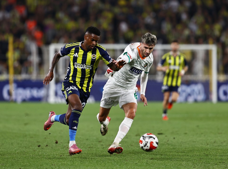 ALANYASPOR - FENERBAH�E: 10 ��FRE