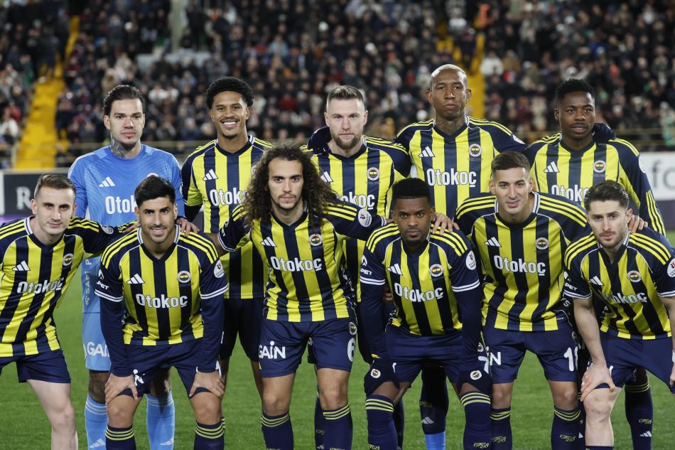 YAZARLARDAN FENERBAH�E YORUMU