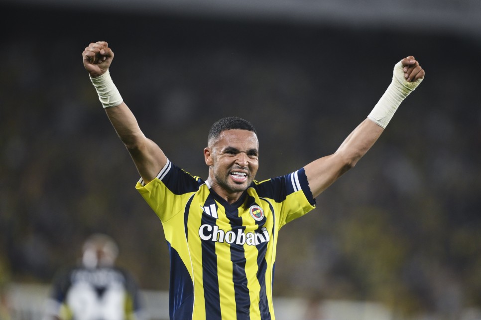 GEL��ME BEKLEN�YOR