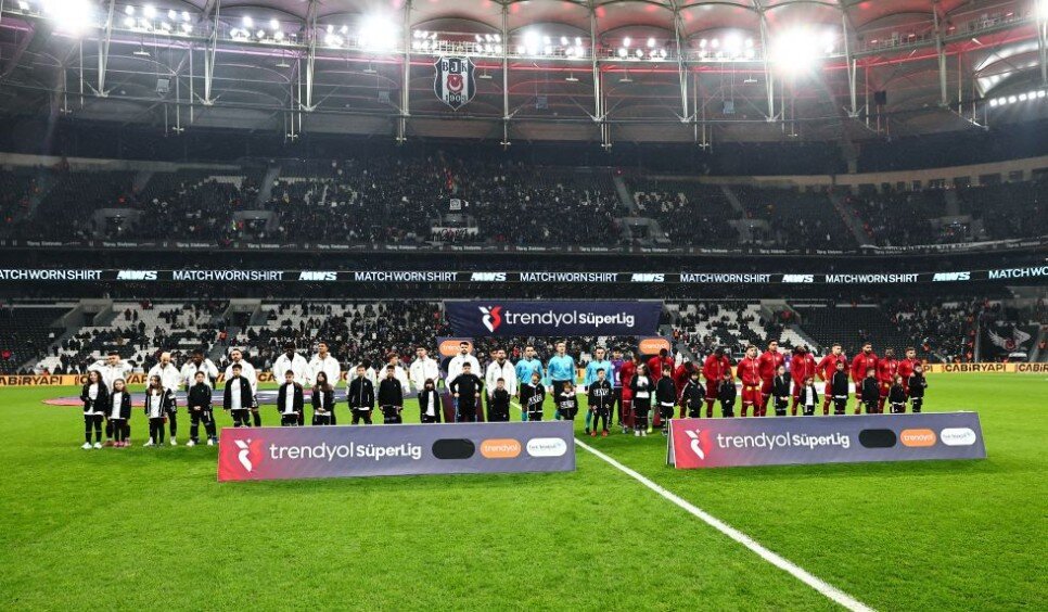 TFF'YE MA� SAAT� TEPK�S�!