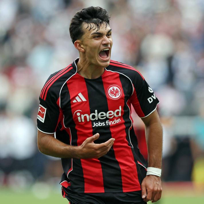 EINTRACHT FRANKFURT: 269.9 M�LYON EURO