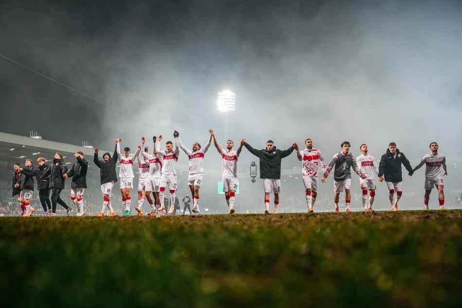 STUTTGART: 296.3 M�LYON EURO