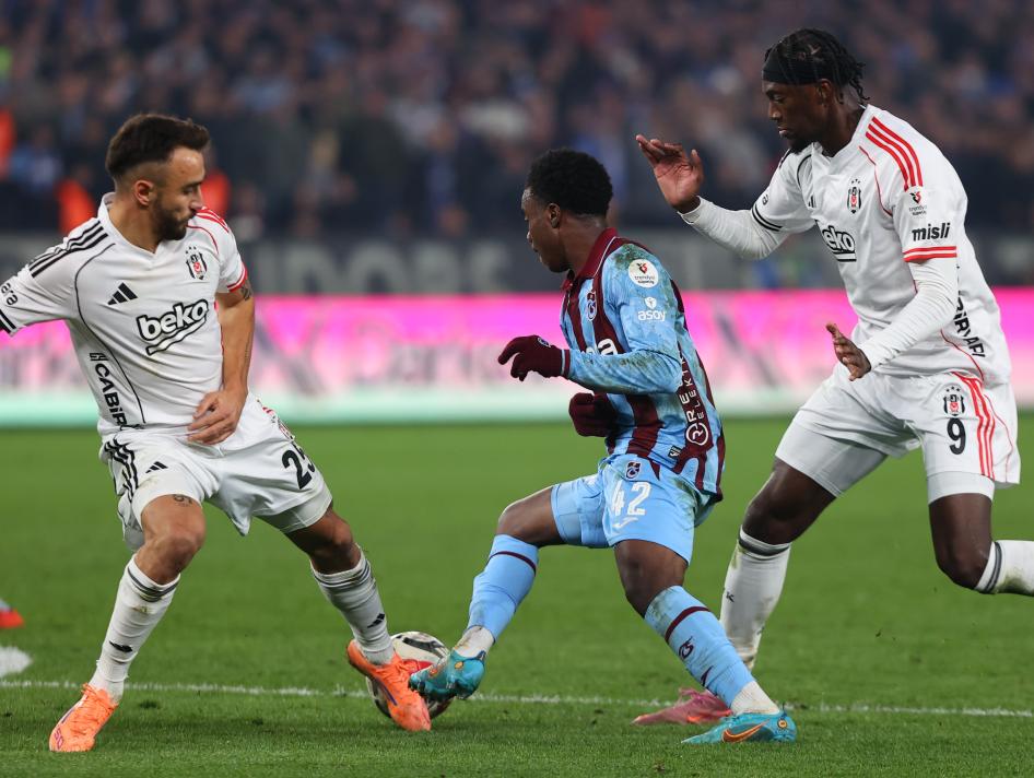 BA�KANLAR G�R���YOR