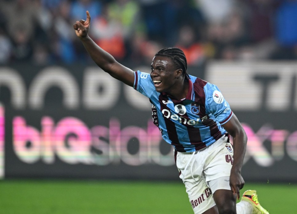 TRABZONSPOR'UN �STEKLER�