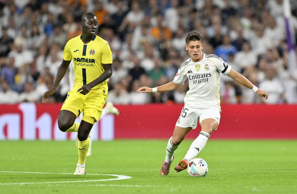 G.SARAY ORTA YOL ARIYOR