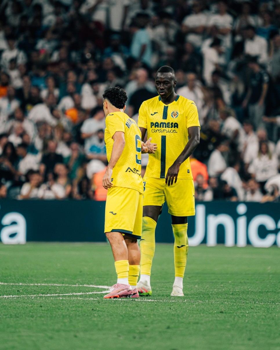 GALATASARAY'DAN FARKLI TEKL�F