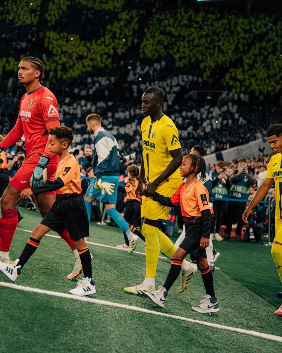 TEKL�F KABUL ED�L�RSE GEL�YOR