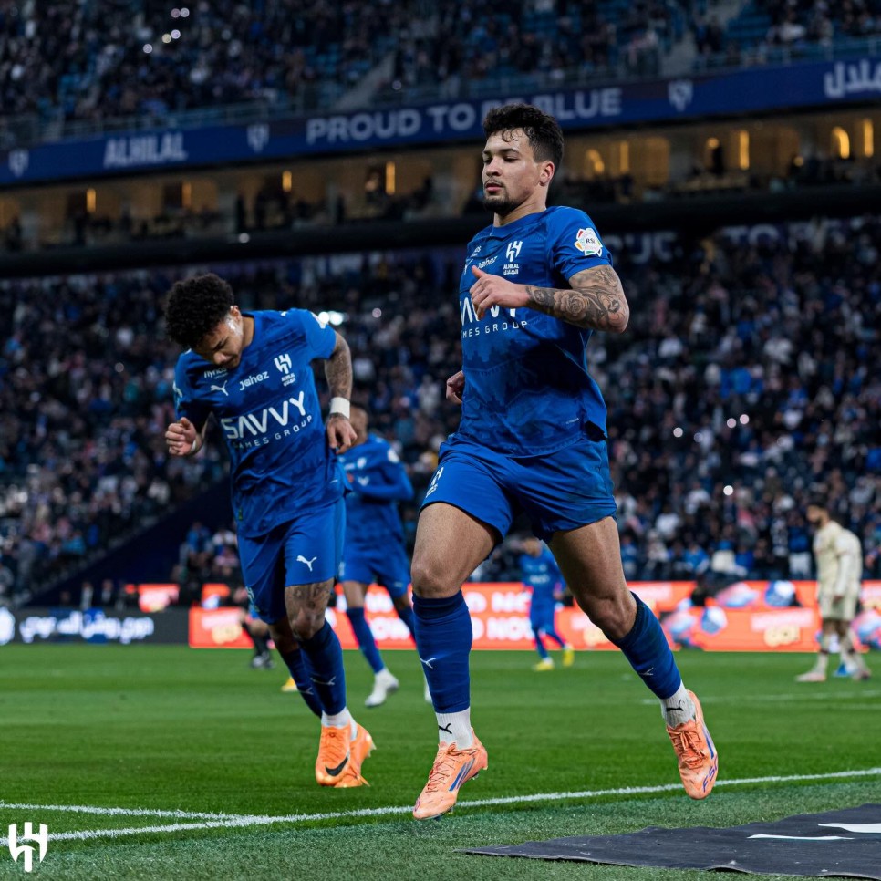 MARCOS LEONARDO �OK PAHALI