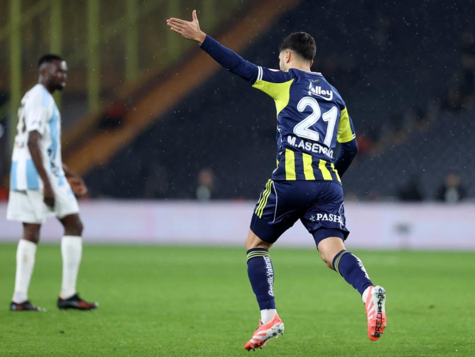 HOCASI TAK�P ED�YOR