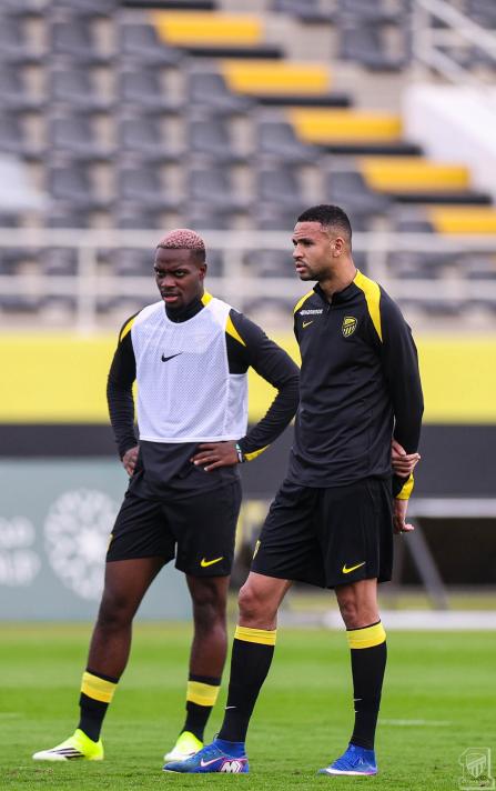 SOSYAL MEDYADAN ELE�T�R�LERE MARUZ KALDI