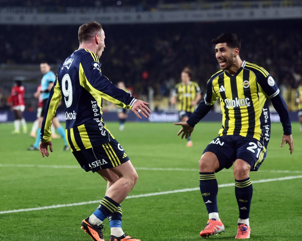 ASENSIO, �SPANYA'DA MAN�ET OLDU