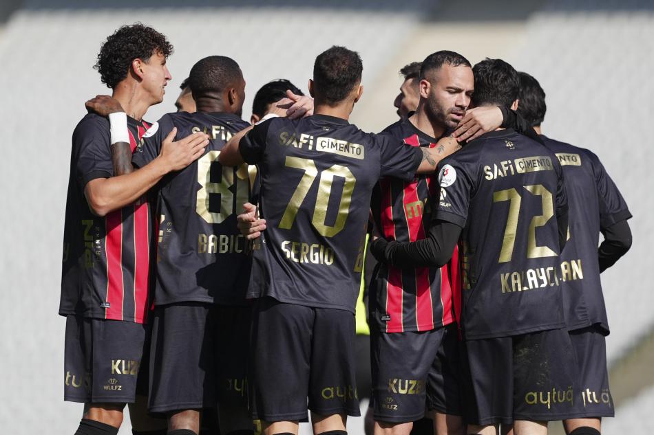 KARAG�MR�K, 8 MA� SONRA 3 PUANA ULA�TI