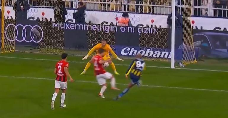 FENERBAH�E'N�N PENALTI KAZANDI�I POZ�SYON