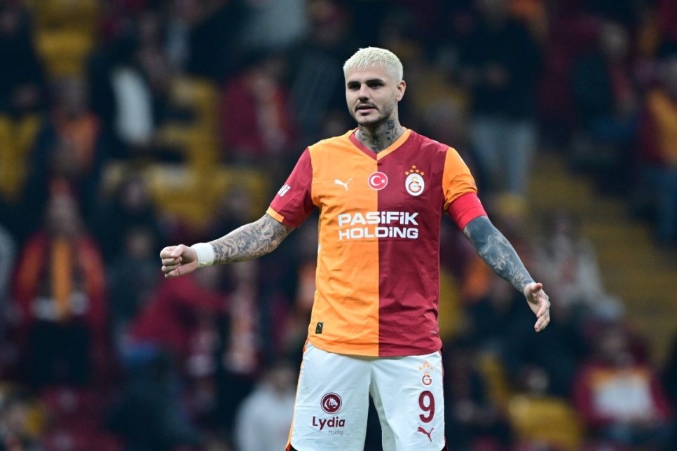GALATASARAY'DA S�ZLE�ME GEL��MES�