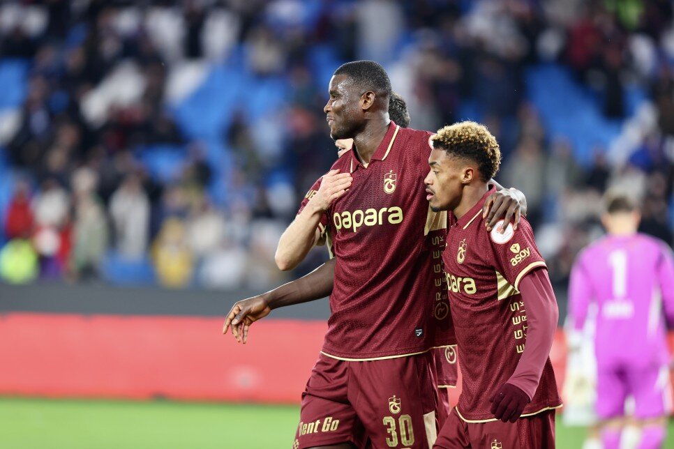 TRABZONSPOR�DA ONUACHU