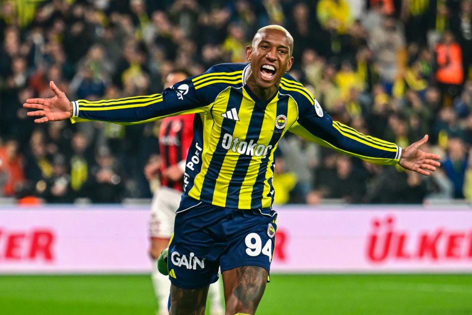 FENERBAH�E�DE TALISCA