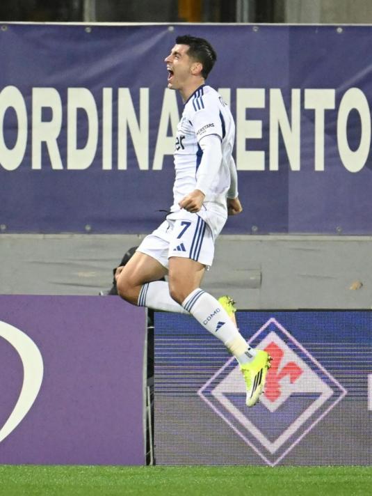 FABREGAS'TAN TEPK�!