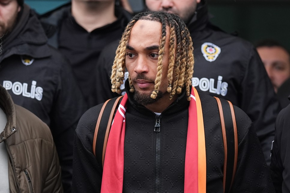 SACHA BOEY ���N A�IKLAMA