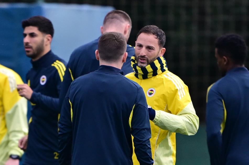 ALI�ANA KADAR TES�SLERDE KALDI