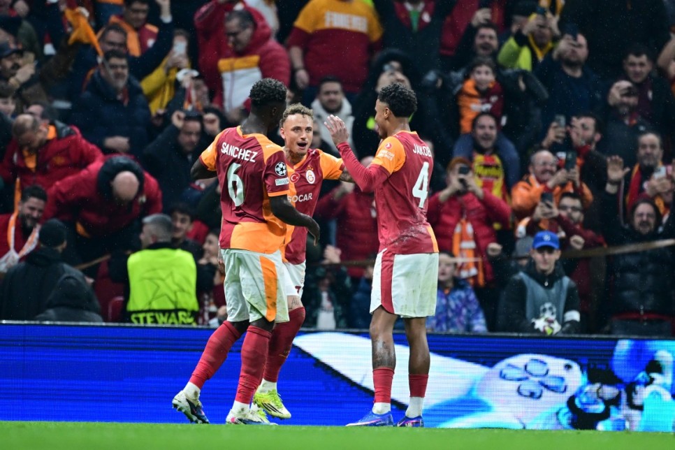 G.SARAY'DAN TAR�H� ZAFER