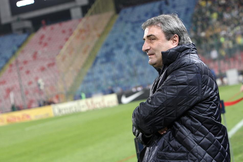 ROMANYA'DAN 'GE��C�' ��Z�M