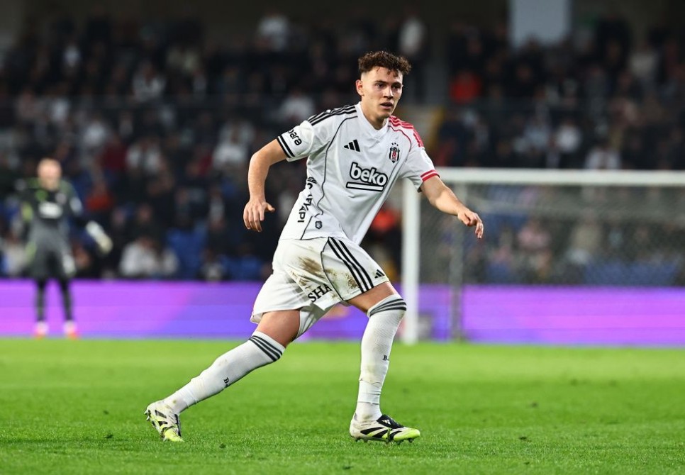 KRISTJAN ASLLANI'DEN A�IKLAMALAR