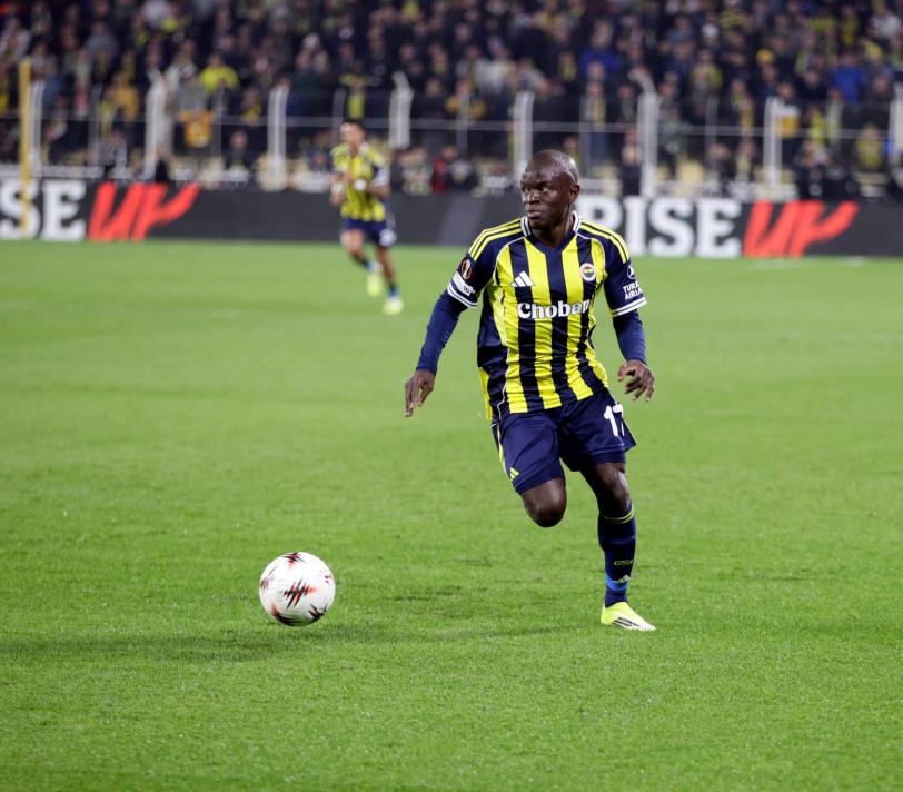 N'GOLO KANTE END��ES�