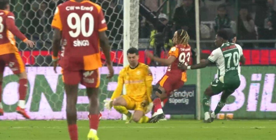 BOEY'E PENALTI VAR MI?