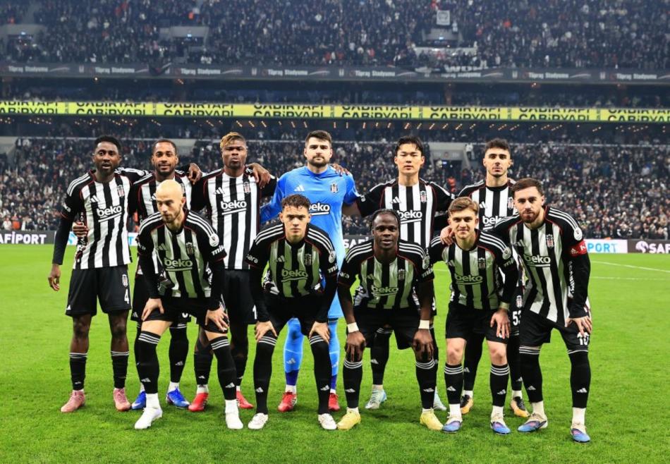 YAZARLARDAN BE��KTA� YORUMLARI