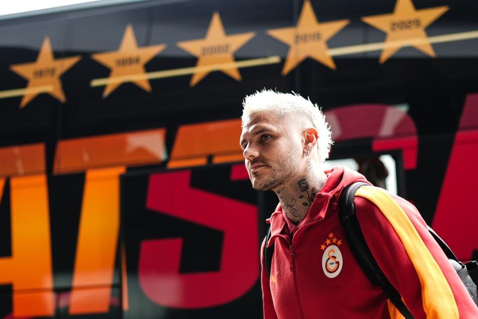 �ZEL U�AKLA G�TT�LER