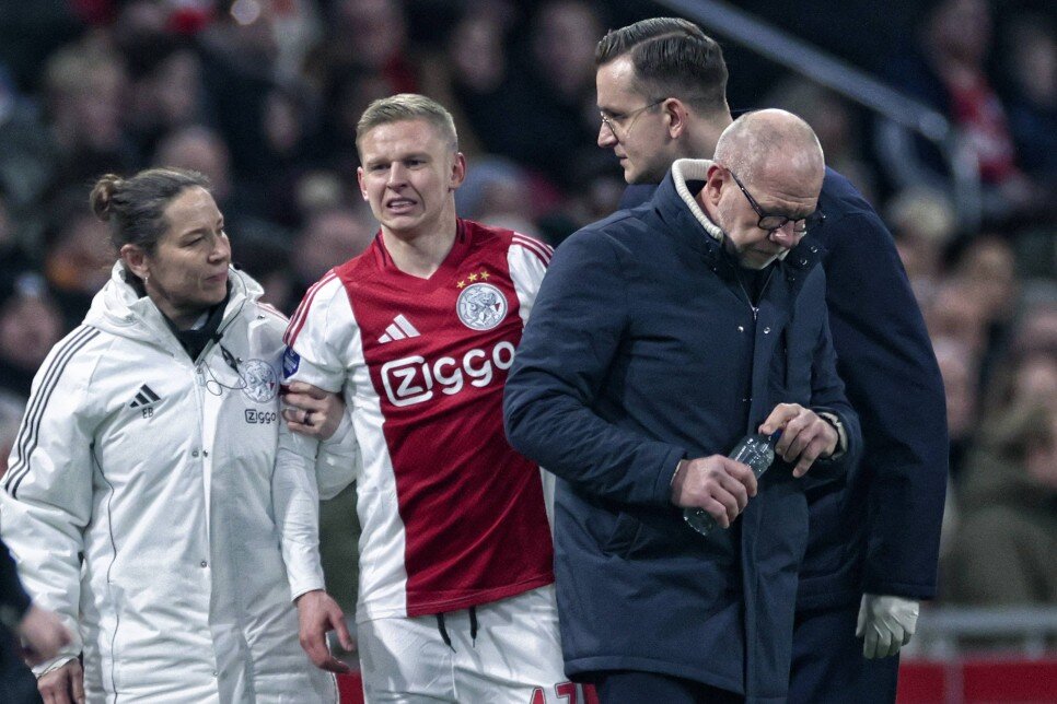 AJAX - 83 M�LYON EURO