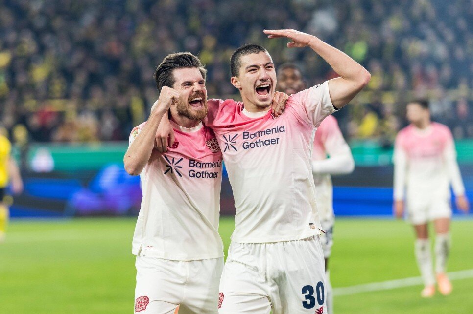 LEVERKUSEN - 124 M�LYON EURO